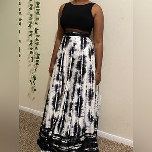 BETSY ADAM LONG DRESS , SIZE 4